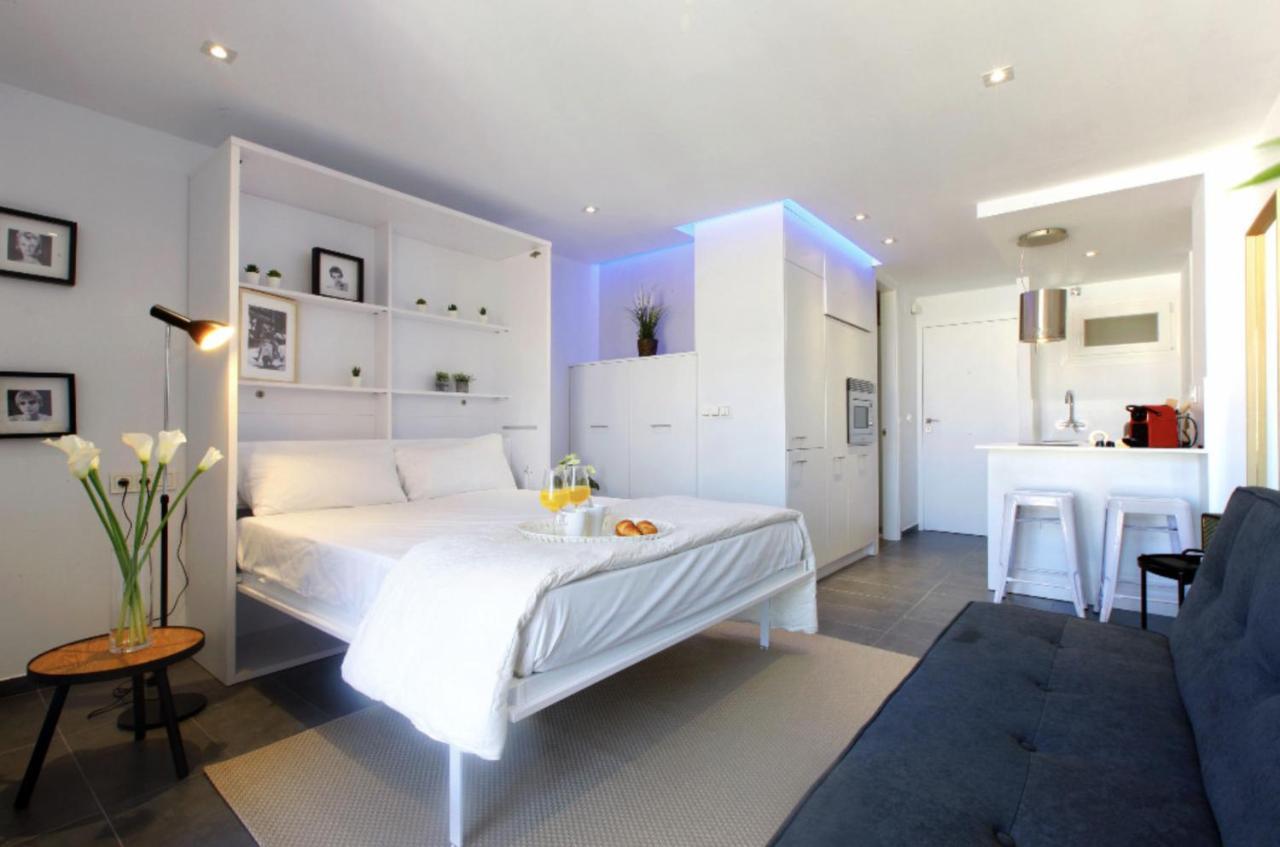Precioso Apartamento Con Vistas Al Mar Y Piscinas Benalmádena Exteriör bild
